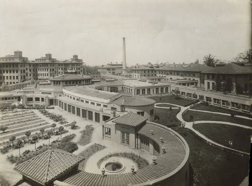 Sea View Hospital, West New Brighton, Staten Island, 1920. Department of Public Charities Collection, NYC Municipal Archives.