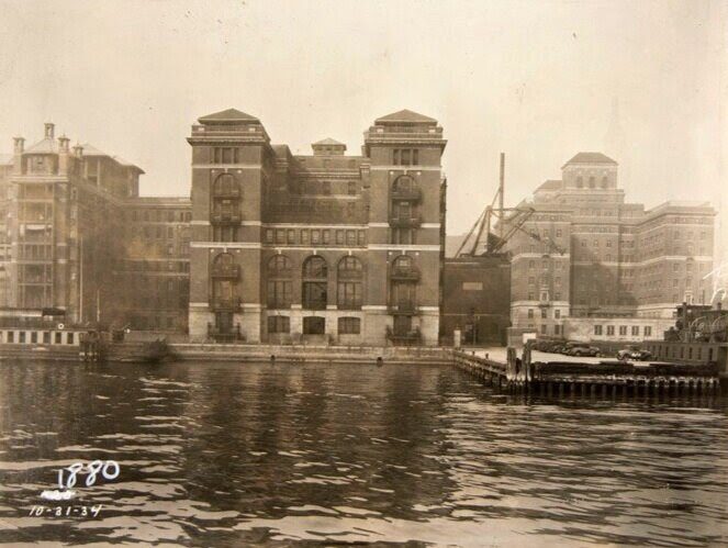 Bellevue Hospital complex with new psychopathic building at right, October 31, 1934. Borough President Manhattan Collection, NYC Municipal Archives.