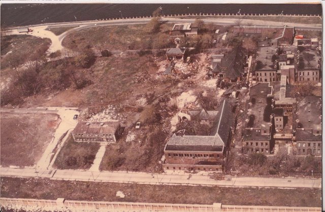 A 1968 aerial view of the area that would become PS/IS 217 and Westview.